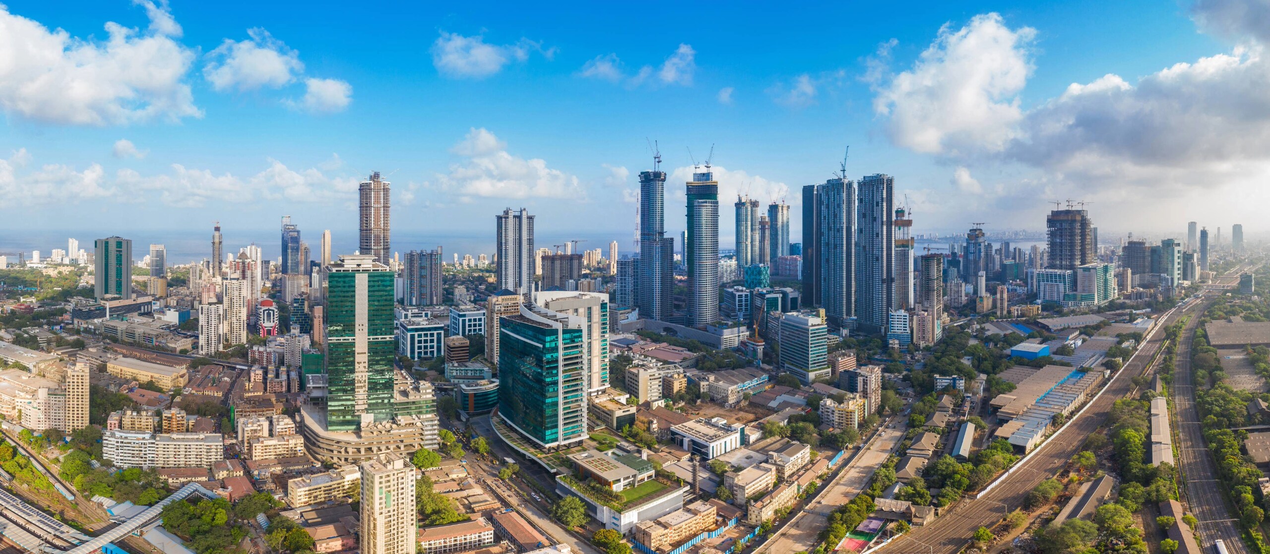 Banner_Global leader in technology and consulting services