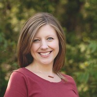 Jennifer Heath headshot