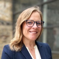 Rhonda Small head shot