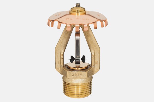 An extended coverage fire sprinkler 