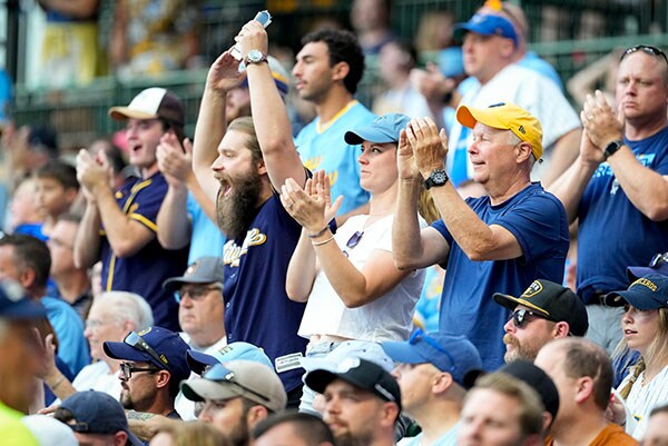 Johnson Controls smart building solutions deliver a comfortable, safe and sustainable environment at American Family Field.