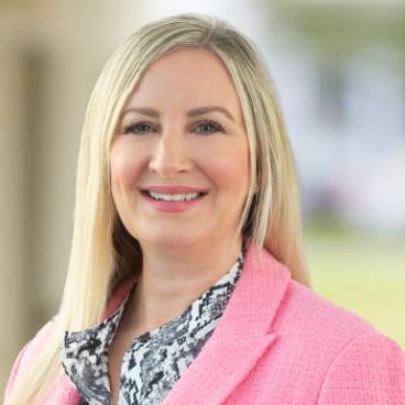 Headshot of Joanne Birtwistle, Vice President and Chief Communications Officer, Johnson Controls