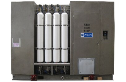 A seal oil leak recovery system
