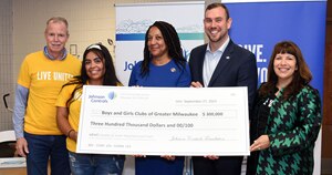 George Oliver distributing  "Smart and Healthy Neighborhood" grants for Milwaukee-area nonprofit organizations